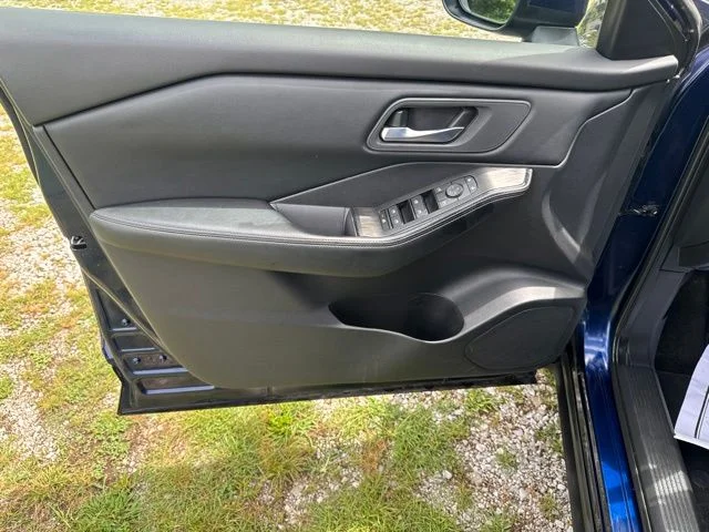 Used 2024 Blue Nissan SV image 14