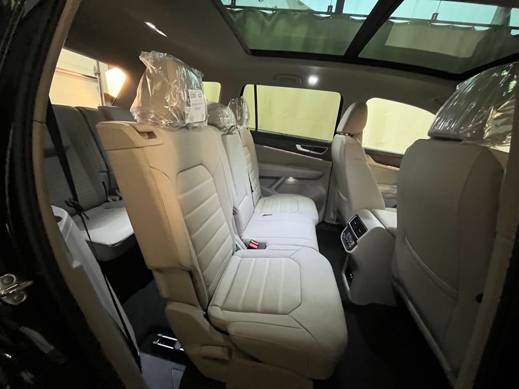 New 2026 Black Volkswagen 2.0T SEL image 24