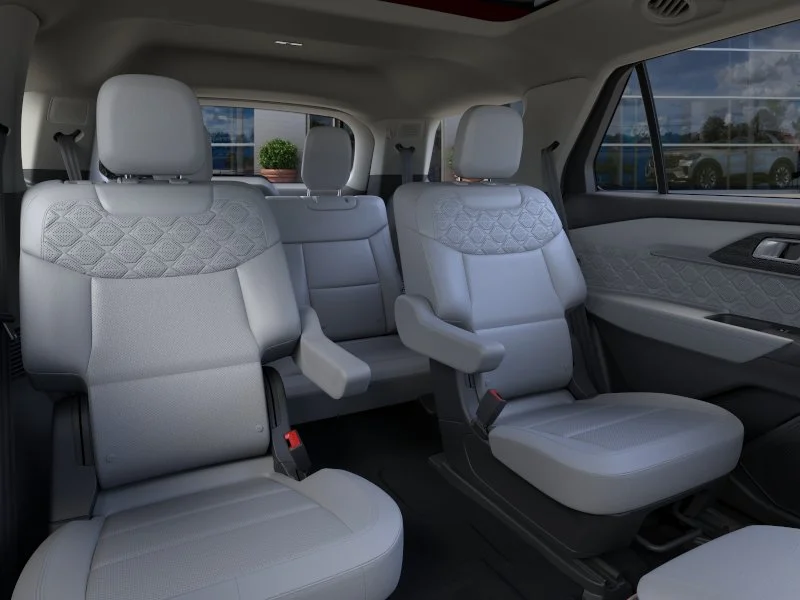 New 2026 Rapid Red Metallic Tinted Clearcoat Ford Platinum™ image 38