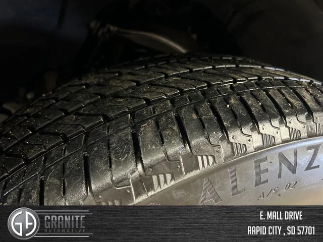 Used 2024 White GMC Denali Ultimate image 29