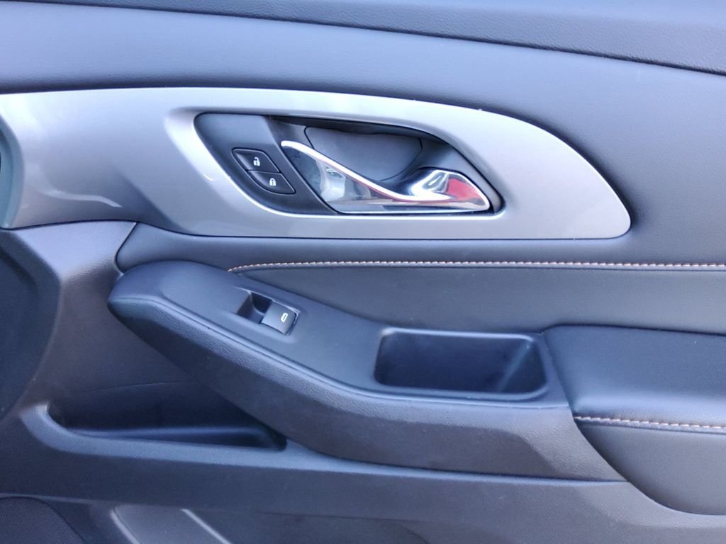 Used 2021 Silver Chevrolet LT image 15