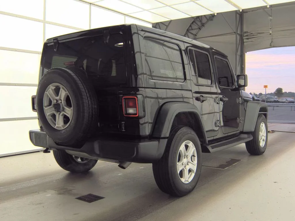 Used 2022 Black Jeep Unlimited Sport S image 2