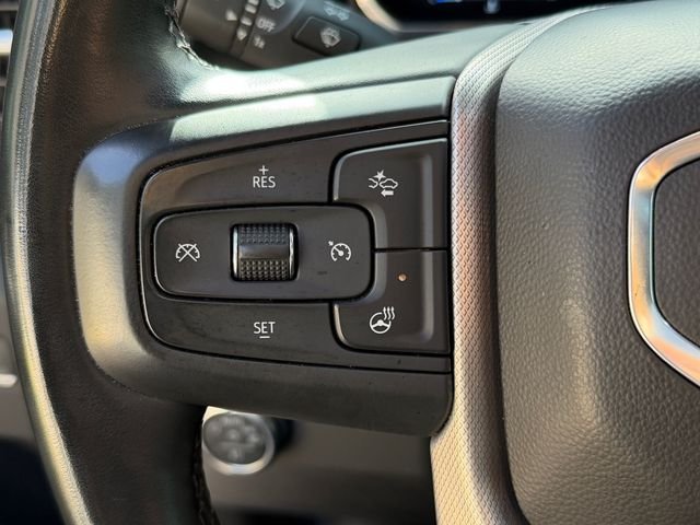 Used 2025 White GMC Denali image 28