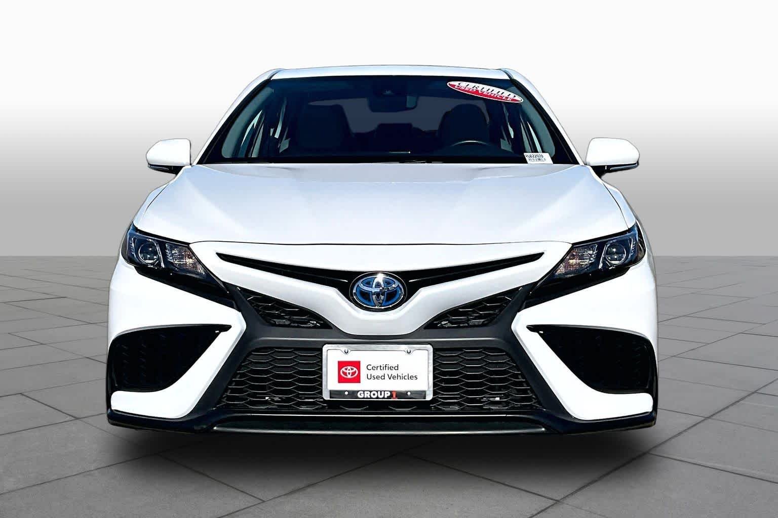 Certified Used 2024 Ice Cap Toyota Hybrid SE image 3