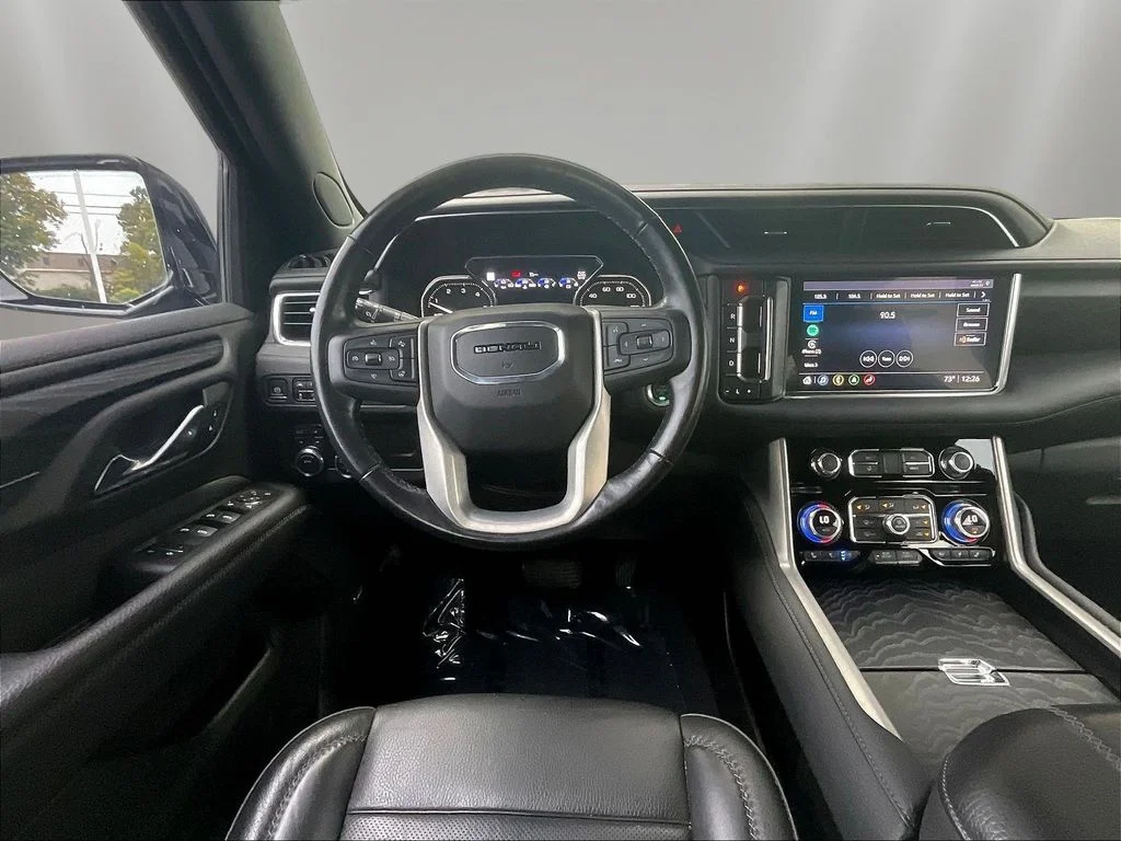 Used 2021 Hunter Green GMC Denali image 8
