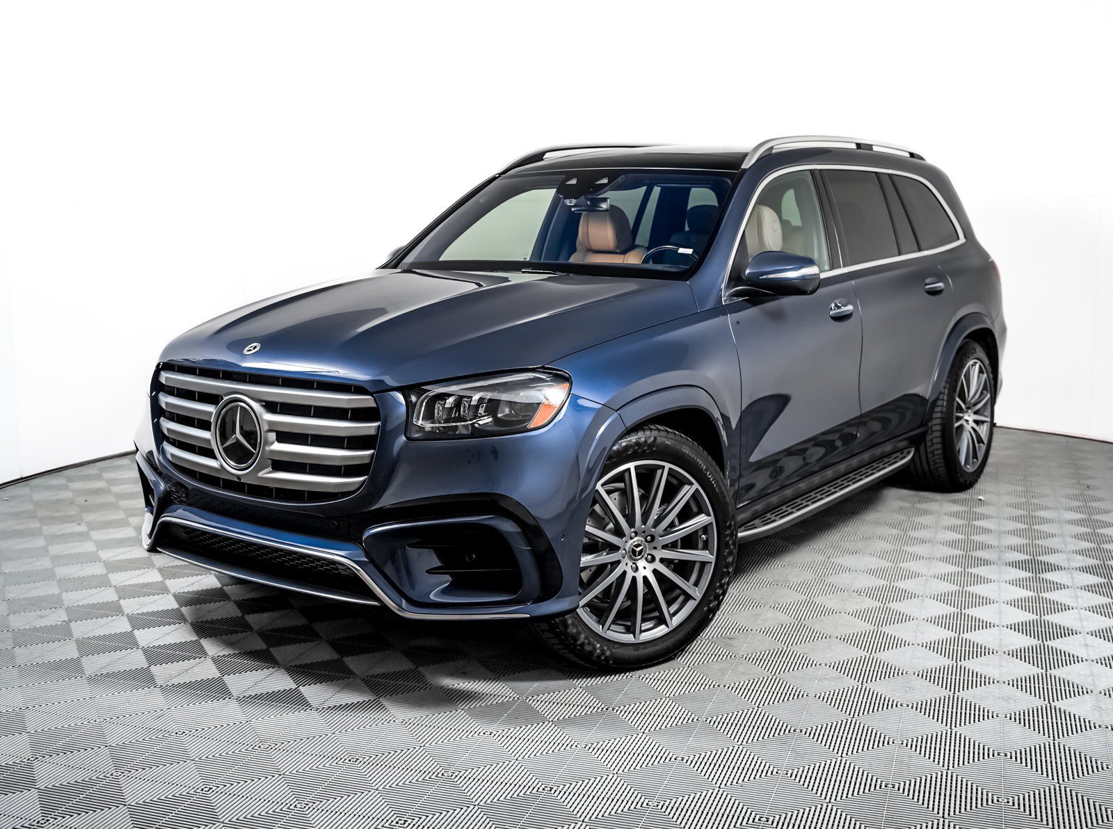 Certified Used 2024 Twilight Blue Metallic Mercedes-Benz GLS 580 4MATIC® SUV image 1