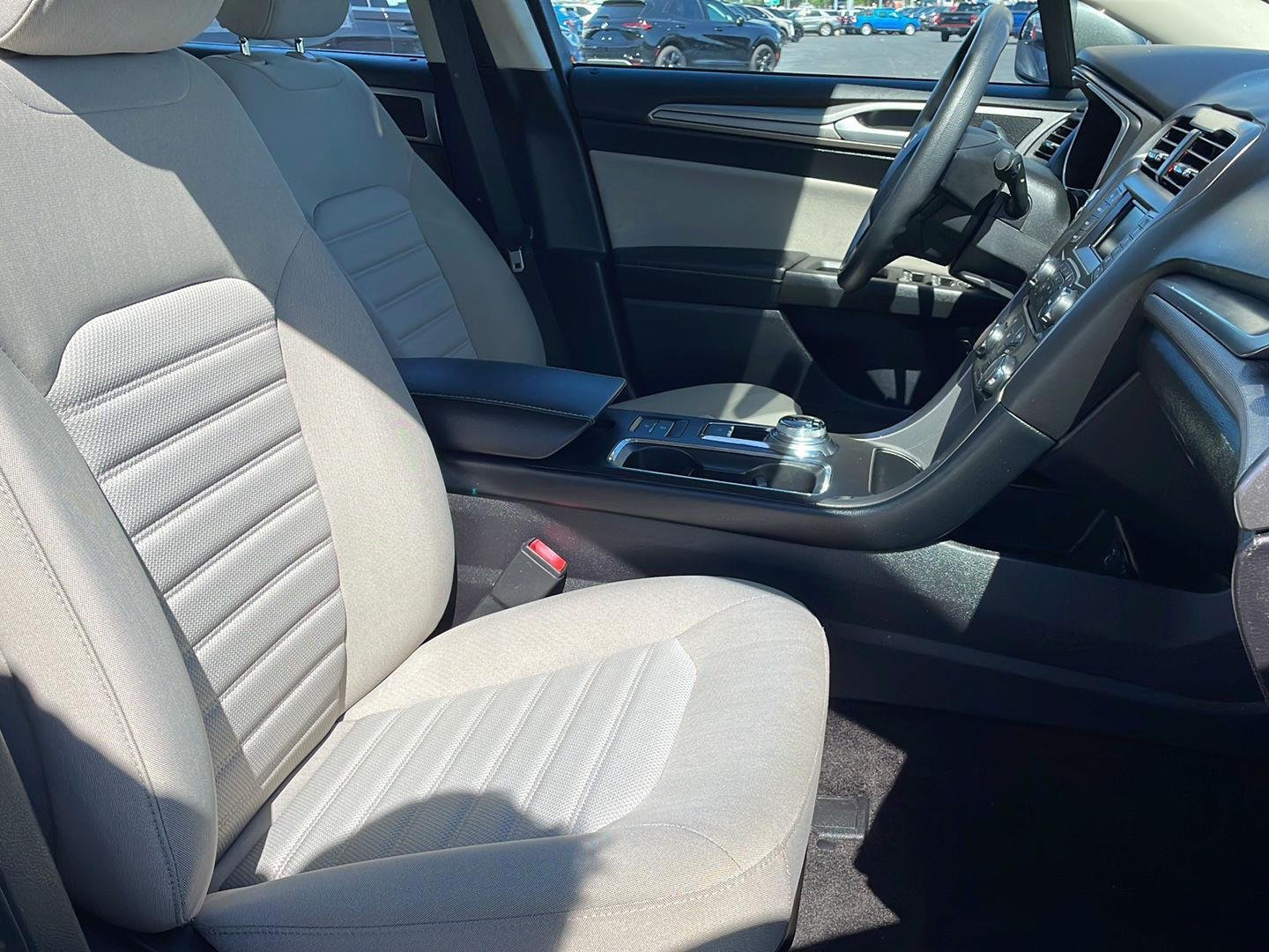 Certified Used 2018 Magnetic Ford S image 25