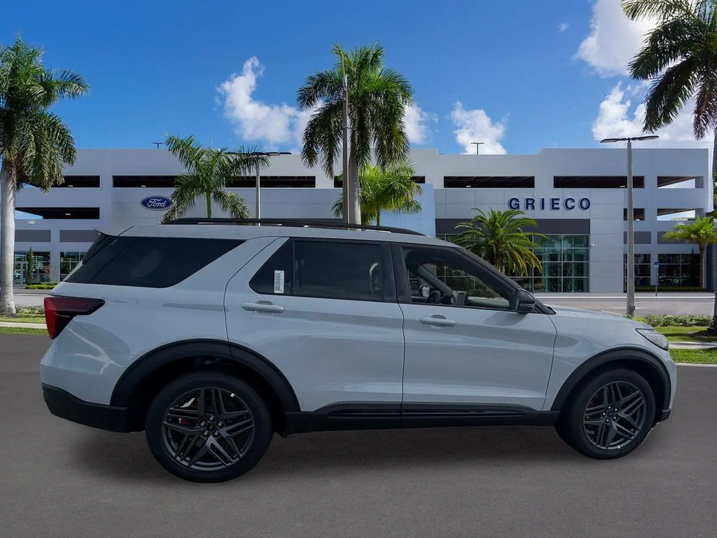 New 2027 Avalanche Gray Ford ST image 8