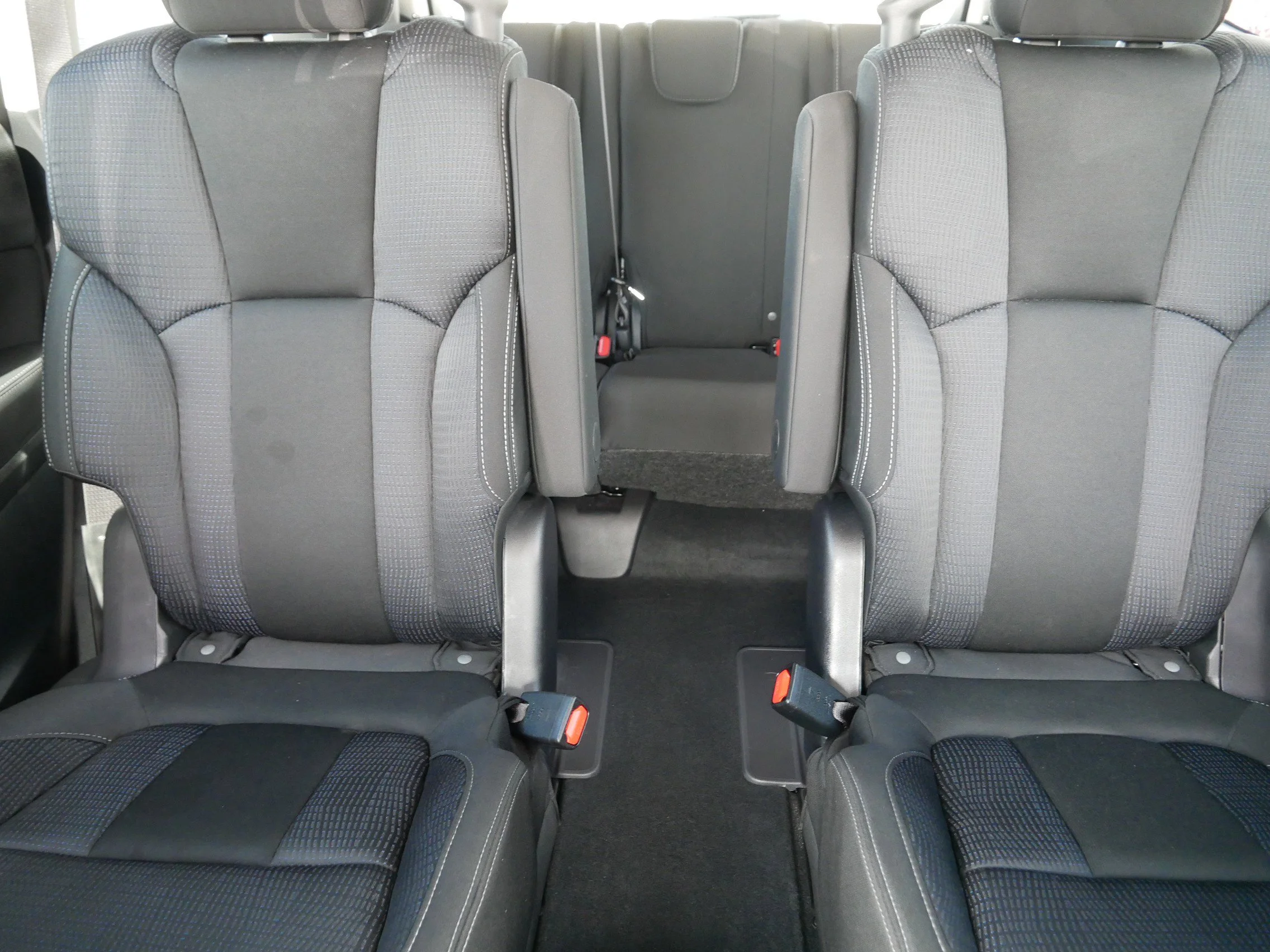 Used 2025 Cosmic Blue Pearl Subaru Premium image 13
