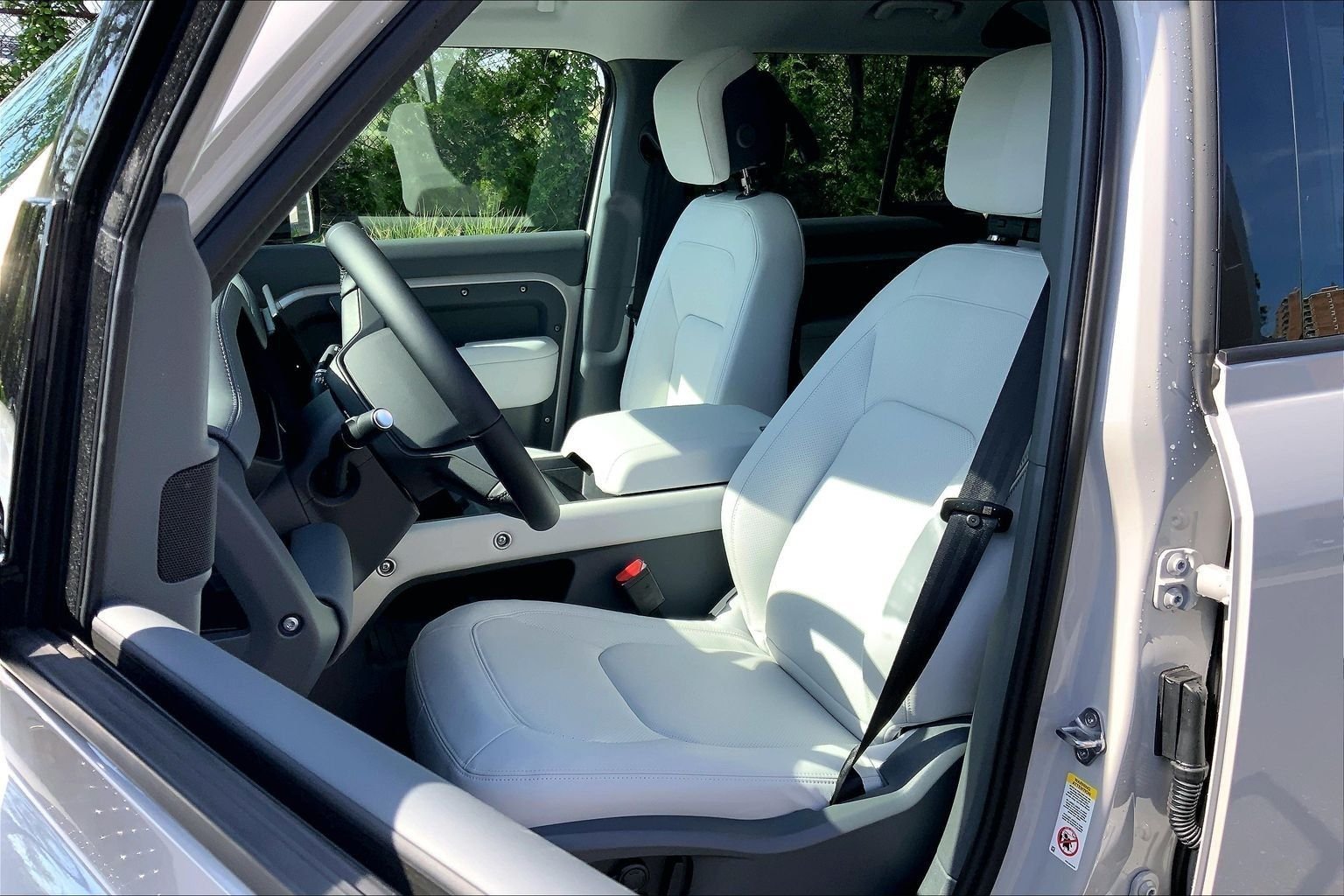 New 2026 Borasco Grey LAND ROVER X-Dynamic SE image 9