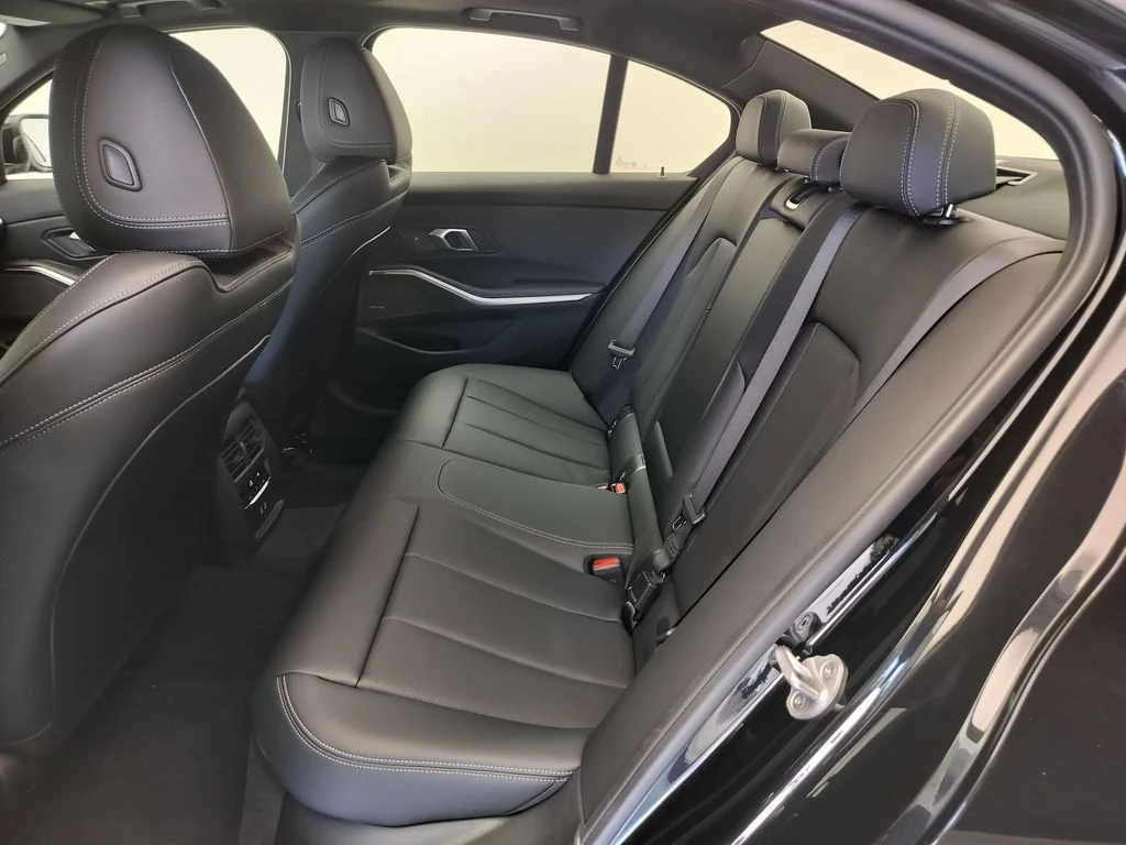 New 2026 Black Sapphire Metallic BMW 330i image 20