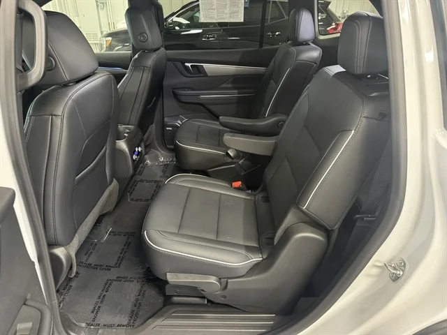 Used 2025 WHITE BUICK Preferred image 39