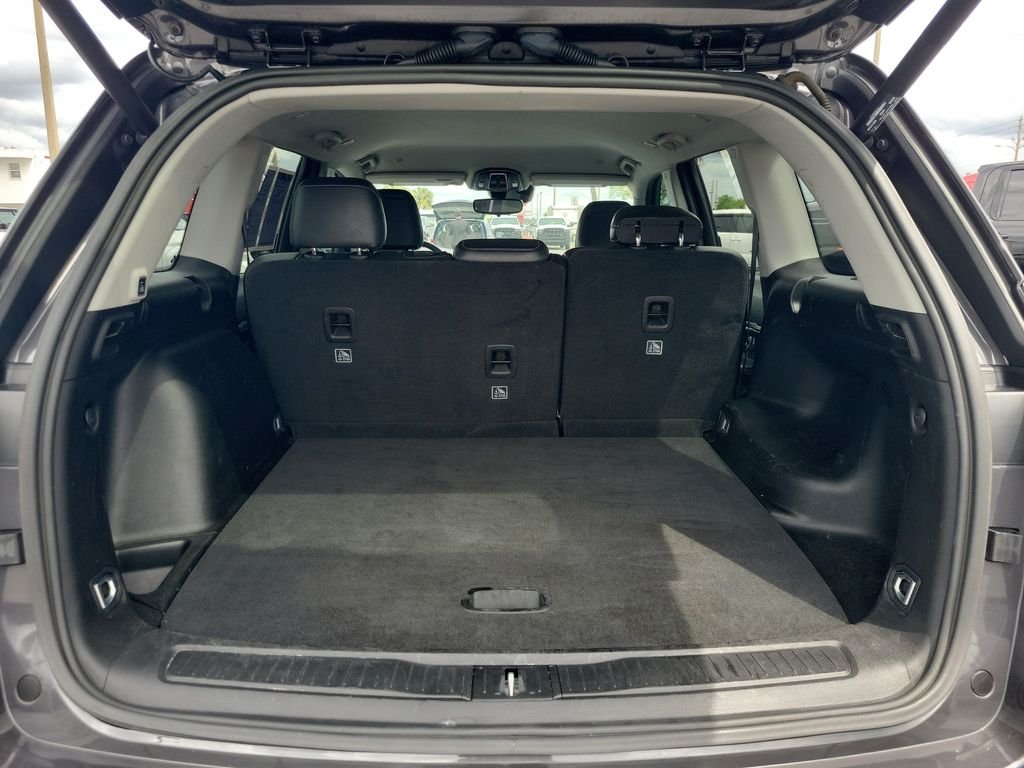 Used 2023 Gray Jeep Limited image 11