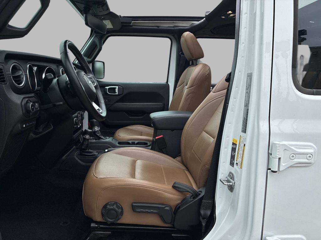 Used 2023 White Jeep Sahara 4xe image 22