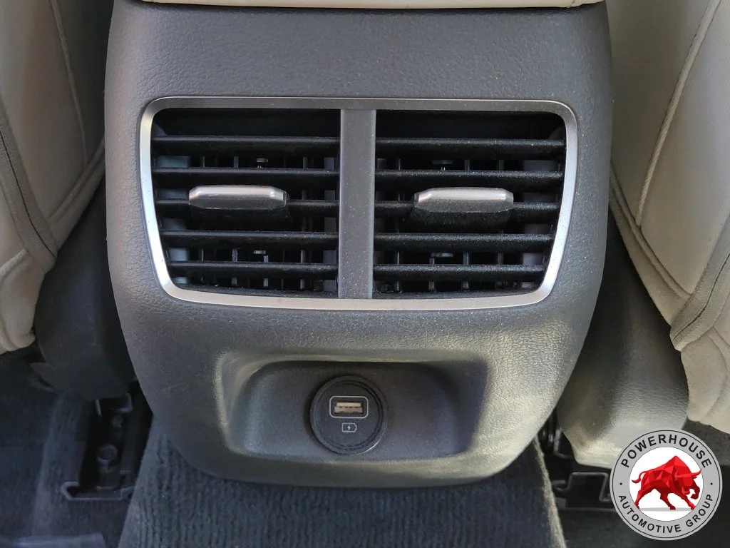 Used 2023 Black Hyundai SEL image 15