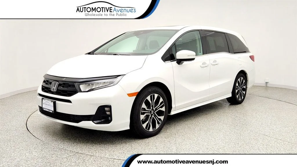 2026 Honda Odyssey Elite's photo
