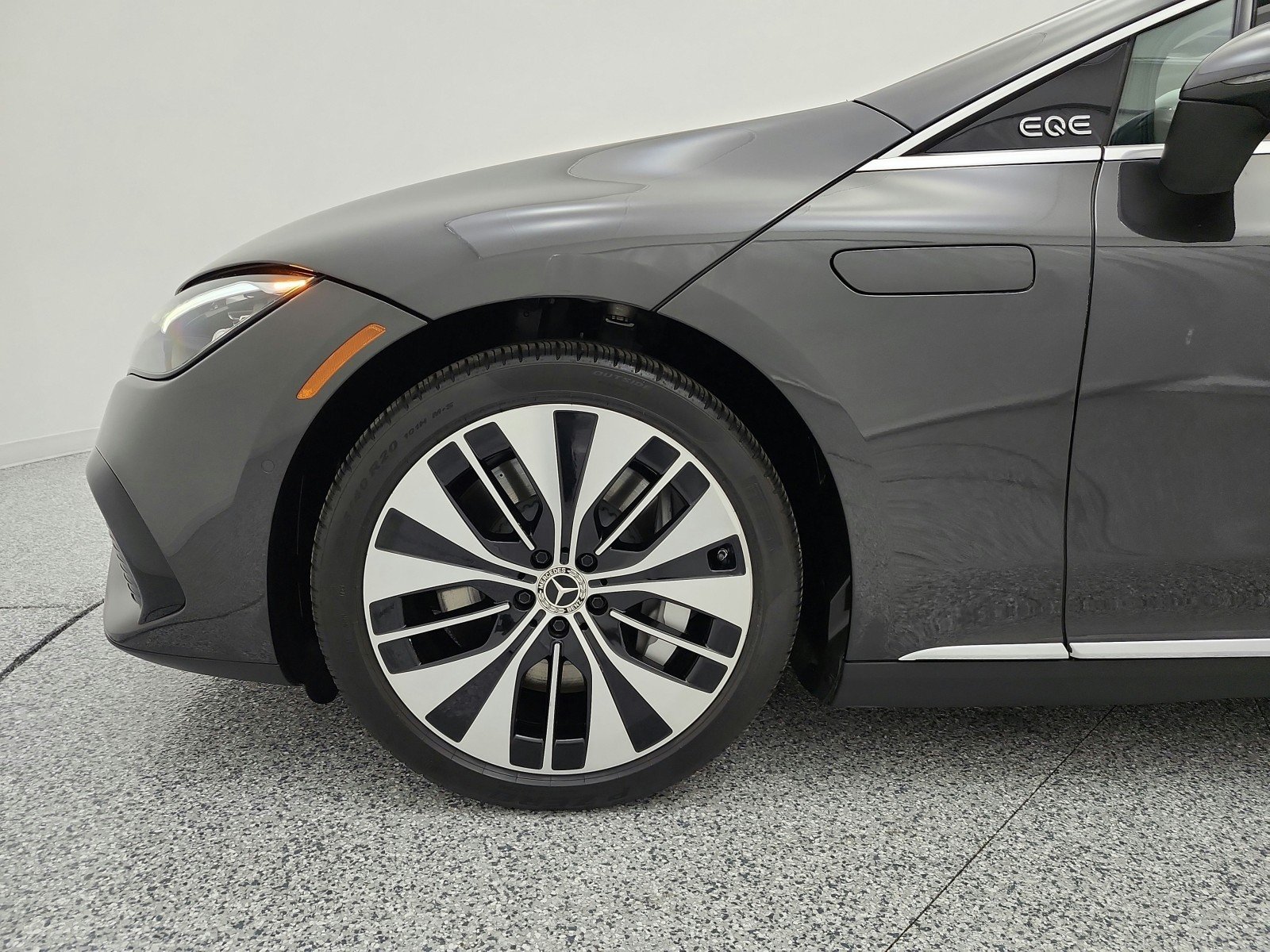 Certified Used 2023 Graphite Grey Metallic Mercedes-Benz EQE 500 4MATIC®+ Sedan image 17