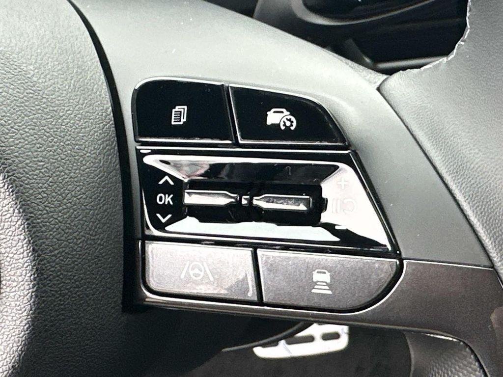 New 2026 Gray Hyundai SEL Sport Premium image 27