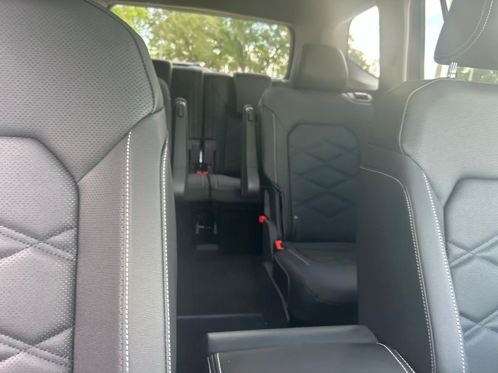 New 2026 Green Volkswagen 2.0T SE w/Technology image 36