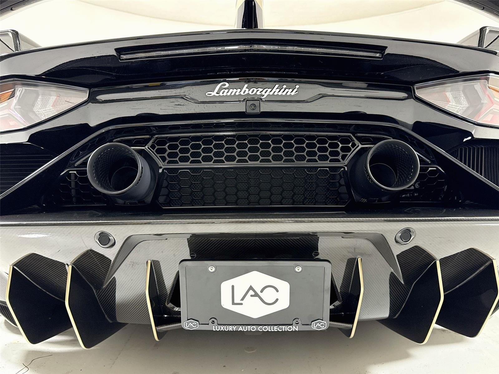 Used 2020 Nero Aldebaran Lamborghini SVJ | Boden Exhaust | Ext Carbon Pkg image 36