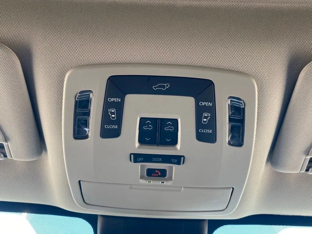 Used 2025 Silver Toyota XLE image 26