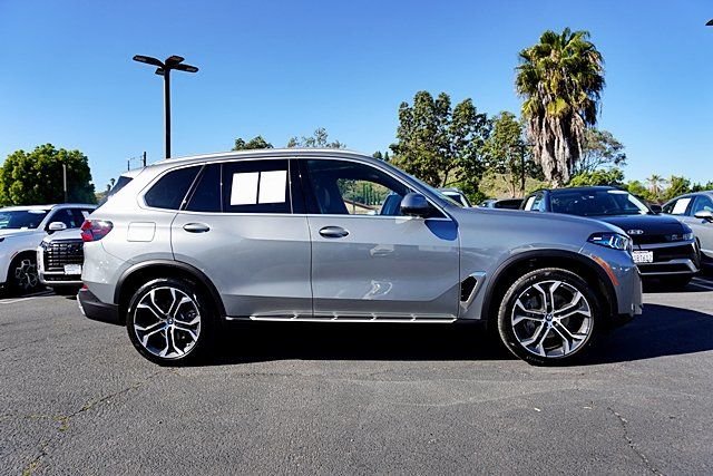 Used 2026 Gray BMW sDrive40i image 6