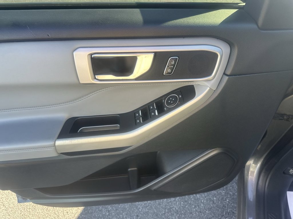 Used 2021 Gray Ford XLT image 19
