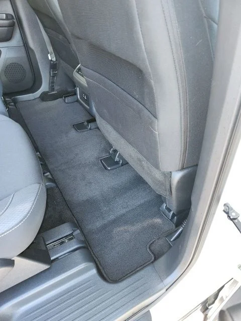 2025 Nissan Pathfinder SV - Photo 41