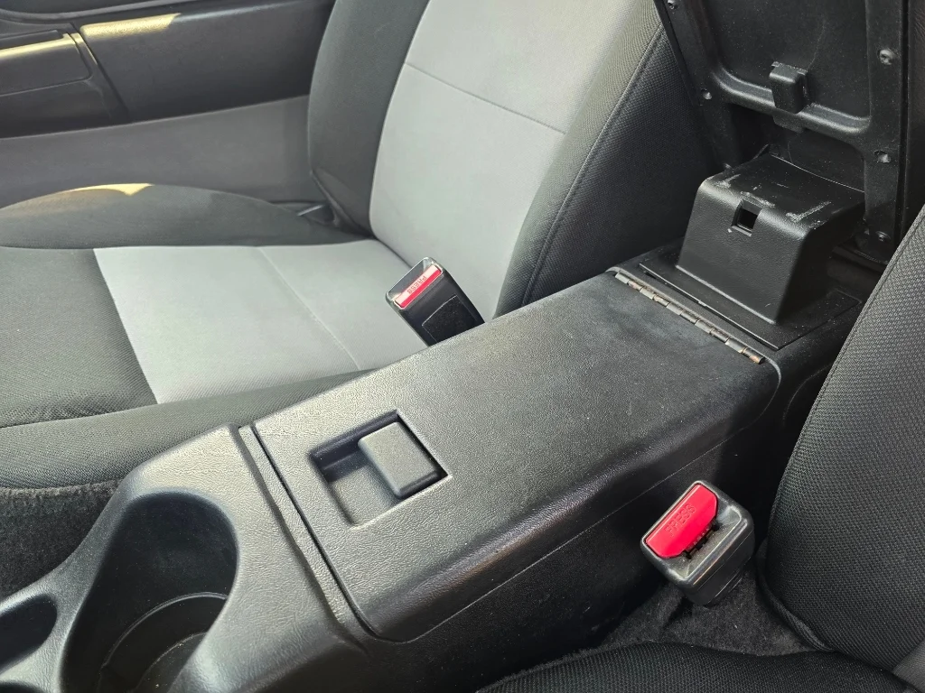 Used 2010 Oxford White Ford Sport image 26
