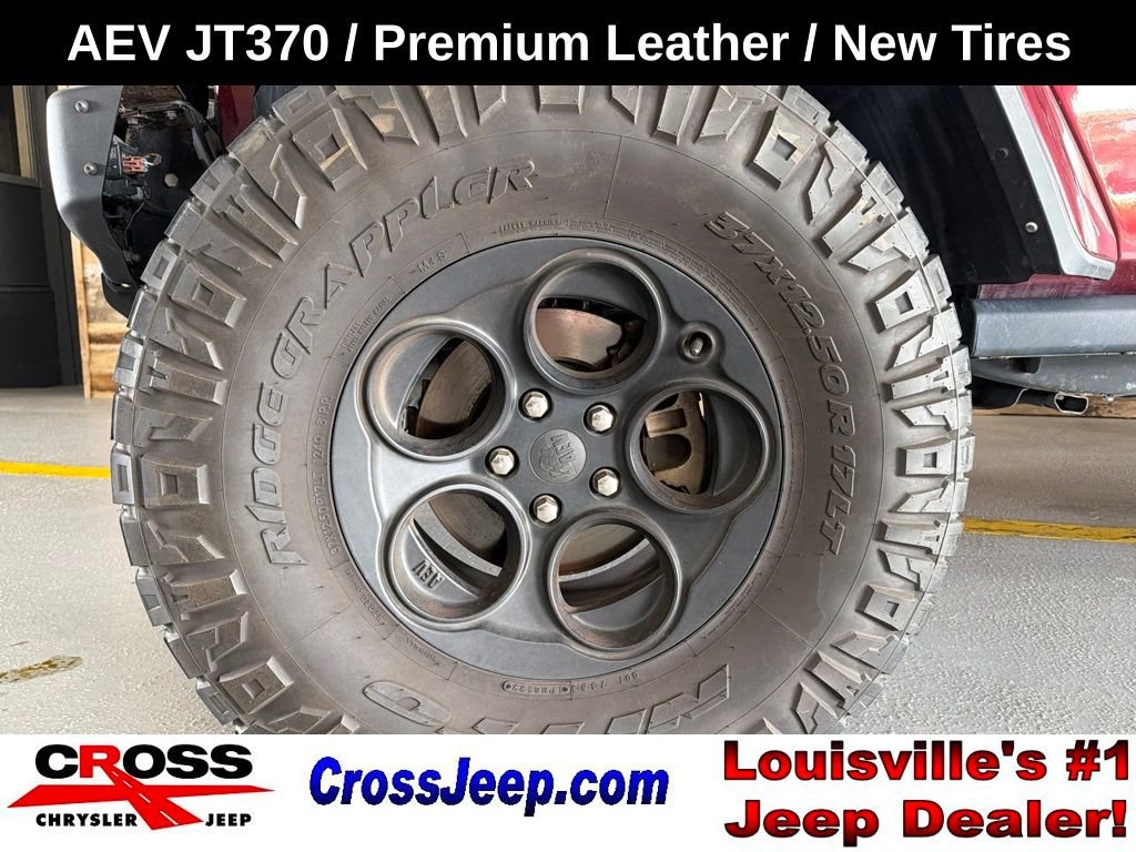 Used 2021 Snazzberry Pearlcoat Jeep Rubicon image 4