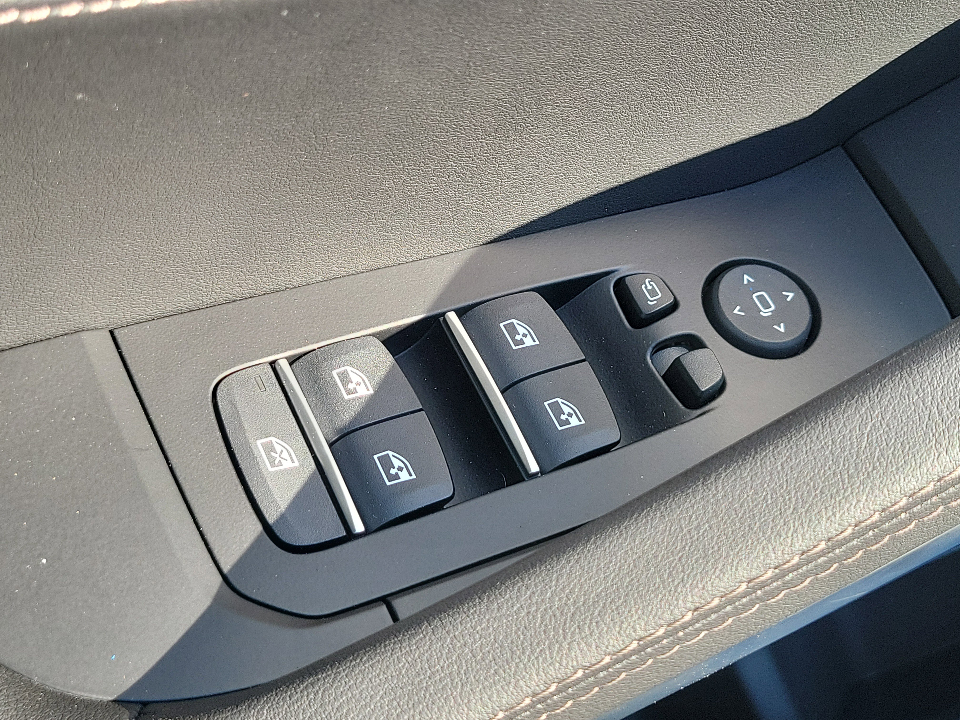 New 2026 Brooklyn Grey Metallic BMW xDrive40i image 20