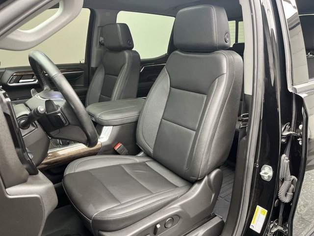 Used 2024 Onyx Black GMC Elevation image 11