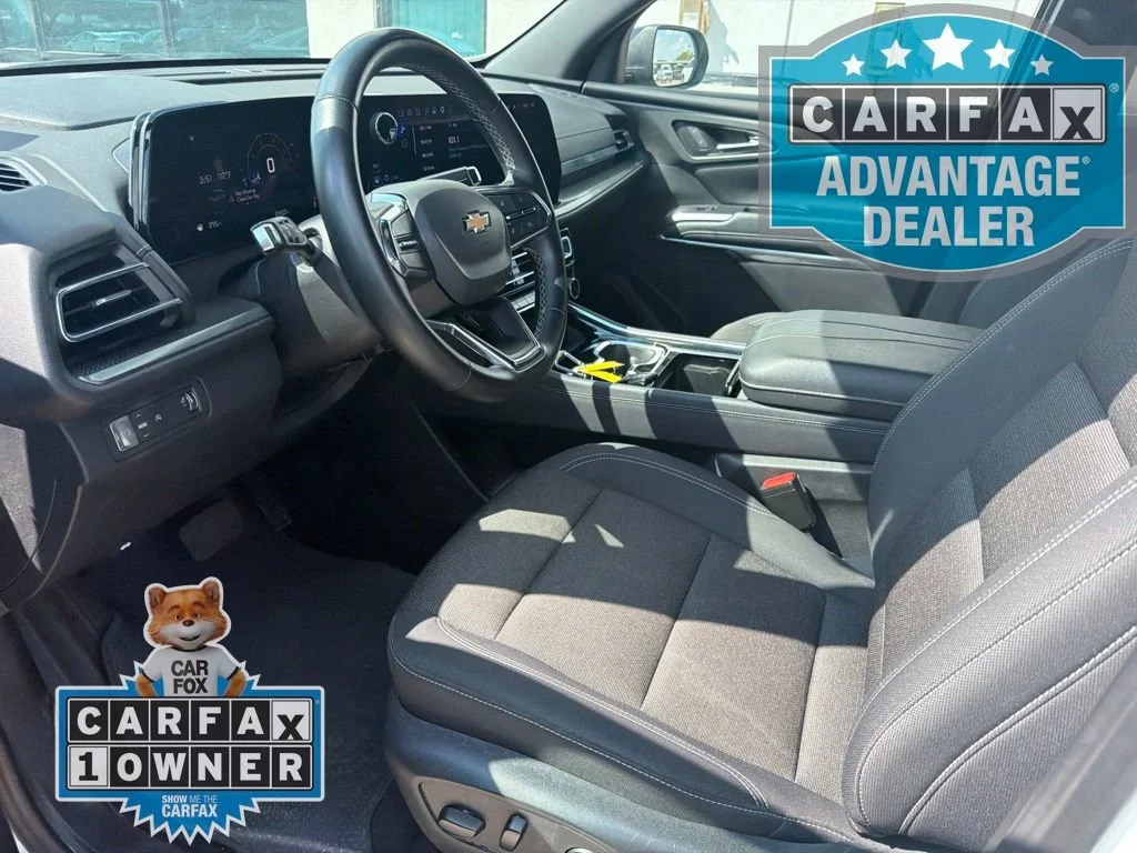 Used 2024 Summit White Chevrolet LT image 8