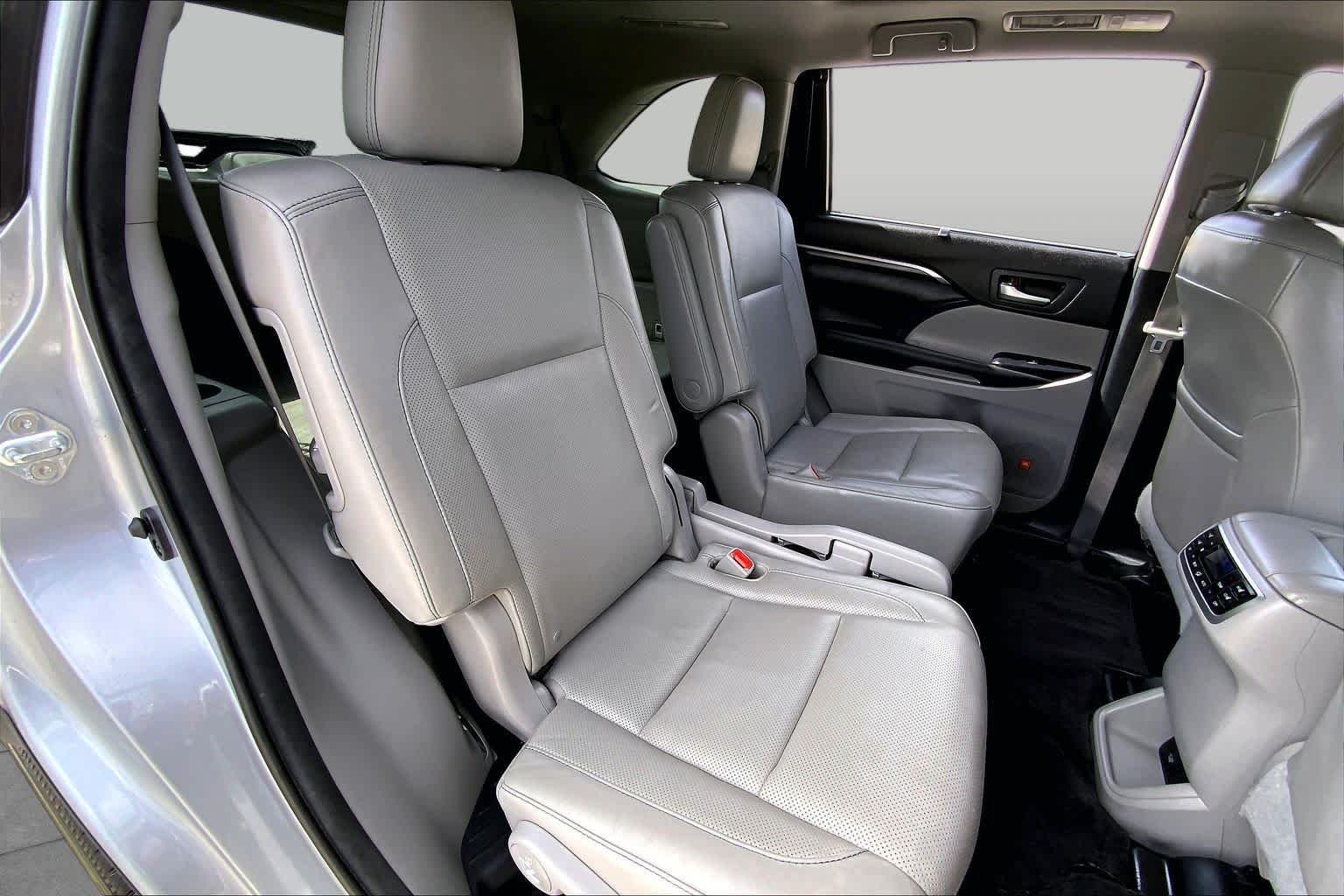Used 2016 Silver Sky Metallic Toyota Limited Platinum image 19