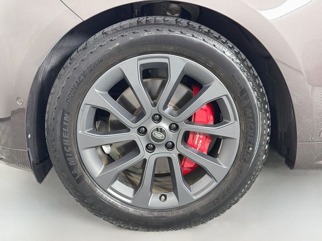 Certified Used 2023  Land Rover SE Dynamic image 34