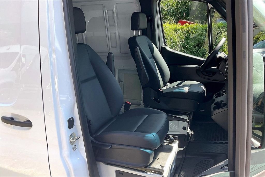 2026 Mercedes-Benz Sprinter Cargo Van Base - Photo 7