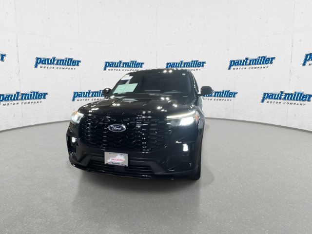 Certified Used 2025 Black Ford ST-Line image 4