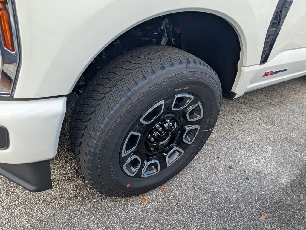2026 Ford F-250 Super Duty Platinum - Photo 5