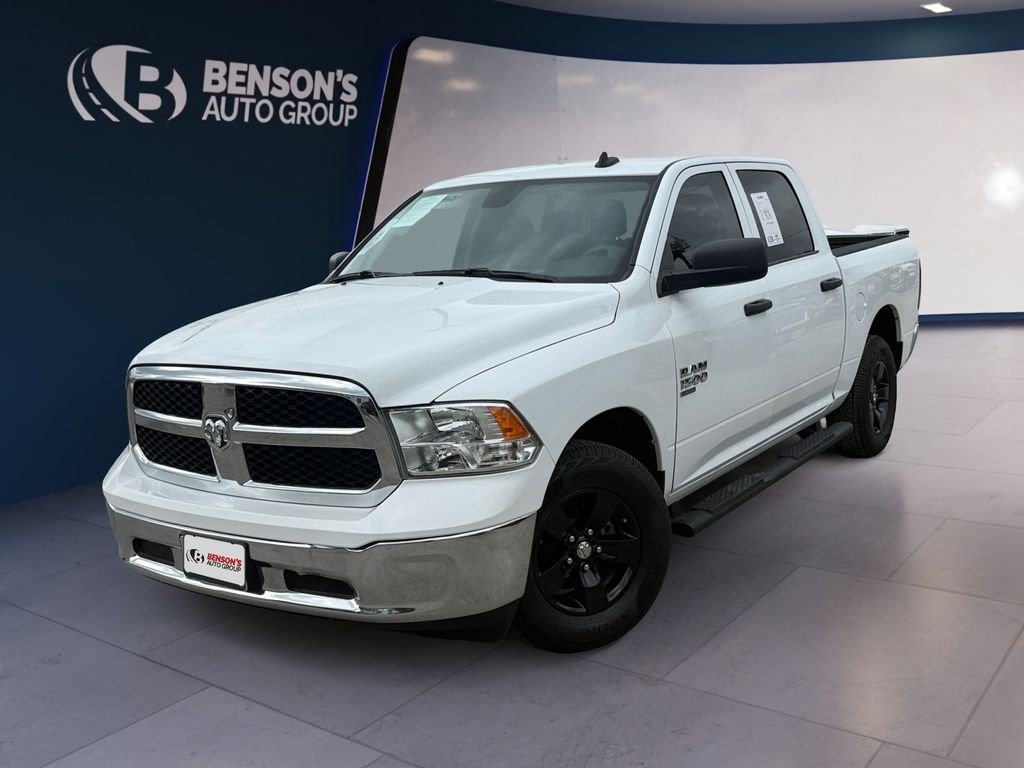2023 RAM 1500 Classic SLT 4x4 Crew Cab 5'7's photo