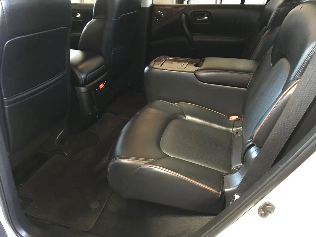 Used 2020 Silver Nissan SL image 29