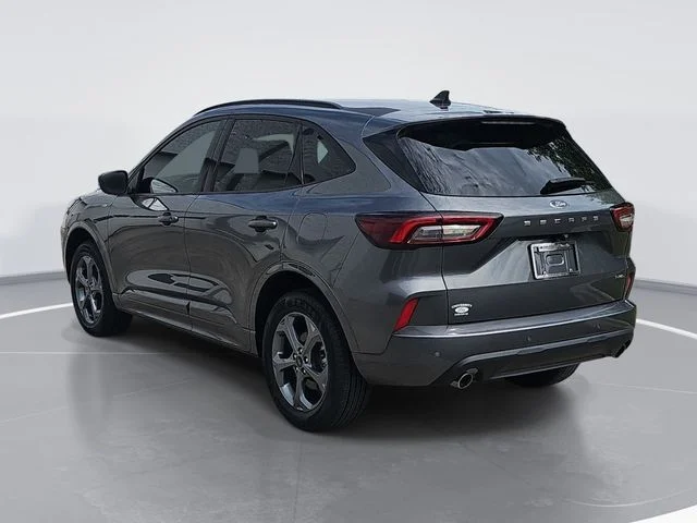 Used 2023 Gray Ford ST-Line image 5
