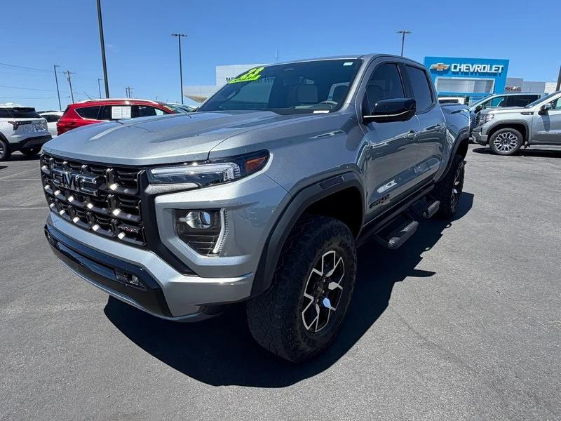 Used 2023 Sterling Metallic GMC AT4X image 7