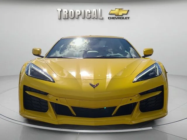 New 2025 Competition Yellow Tintcoat Metallic Chevrolet 3LZ image 8