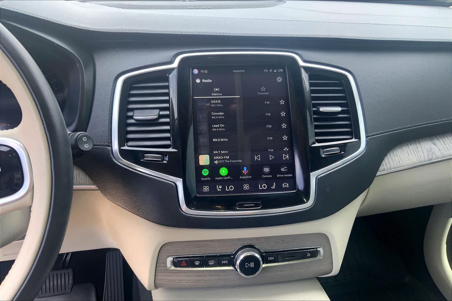 Used 2025 WHITE Volvo Ultra image 31