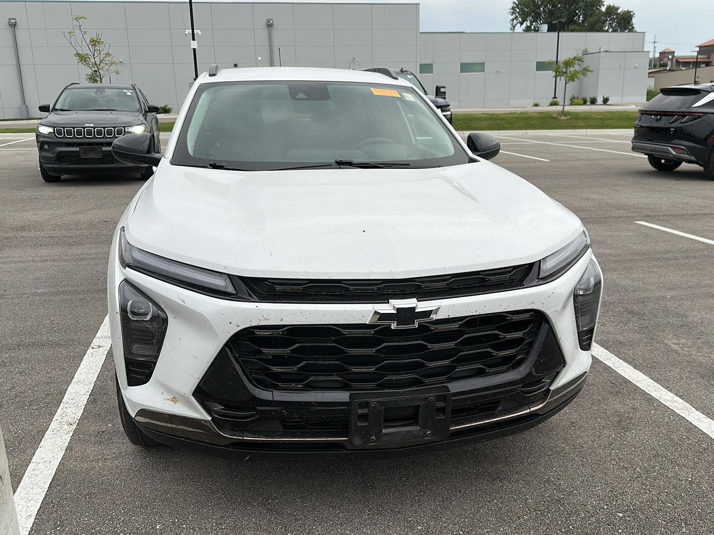 Used 2025 Summit White Chevrolet ACTIV image 5