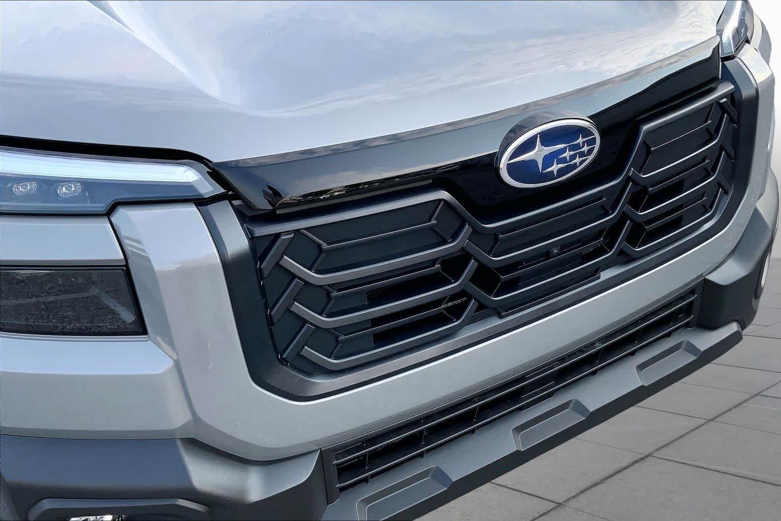 Used 2026 River Rock Pearl Subaru Touring image 24