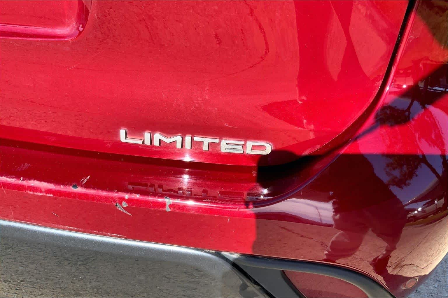 Used 2020 Ruby Flare Pearl Toyota Limited image 9