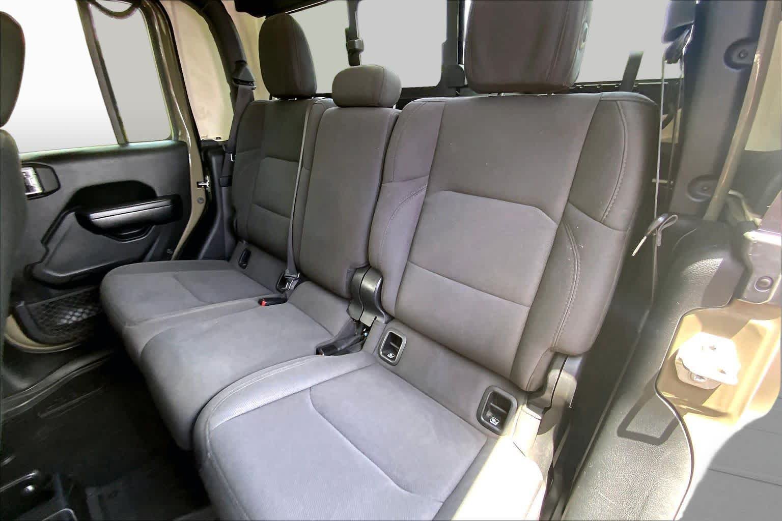 Used 2020 Gator Clearcoat Jeep Sport S image 19