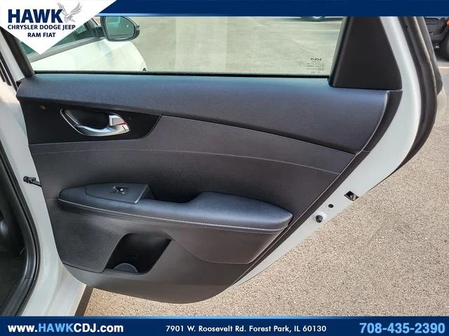 Used 2024 White Kia GT-Line image 28