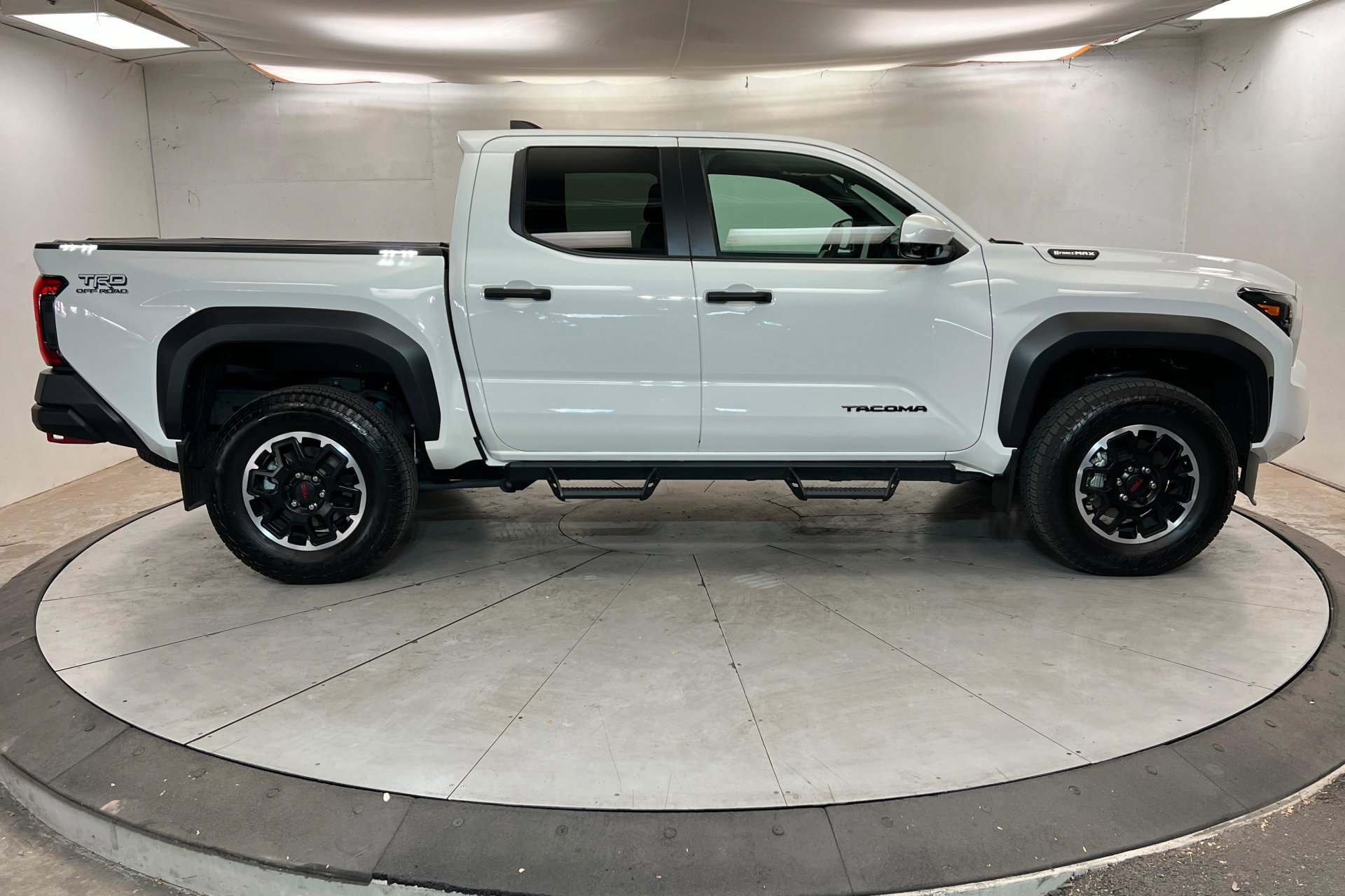 2024 Toyota Tacoma TRD Off Road - Photo 7
